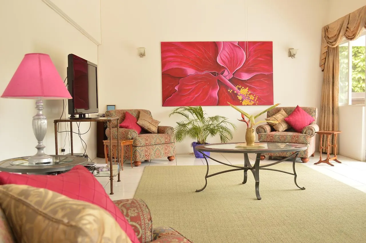 Nature Bliss - Lifestyle Center Montego Bay Couette-café